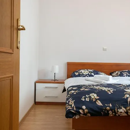 Appartamento Mar18 - With Private Garage *