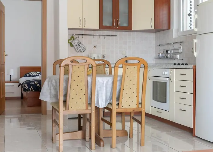 Mar18 - With Private Garage * Makarska